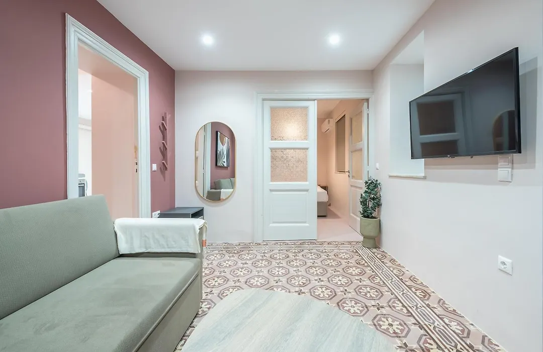 City Center Retreat Modern One Bedroom Apartment-1